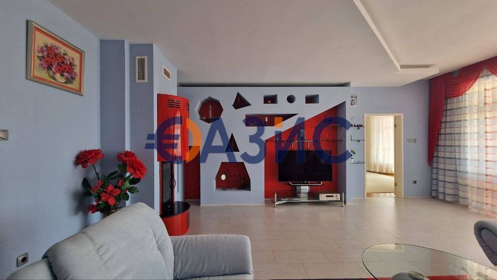 Продава се Къща в Свети Влас - 500 кв.м за 2020 €/кв.м - Снимка #6