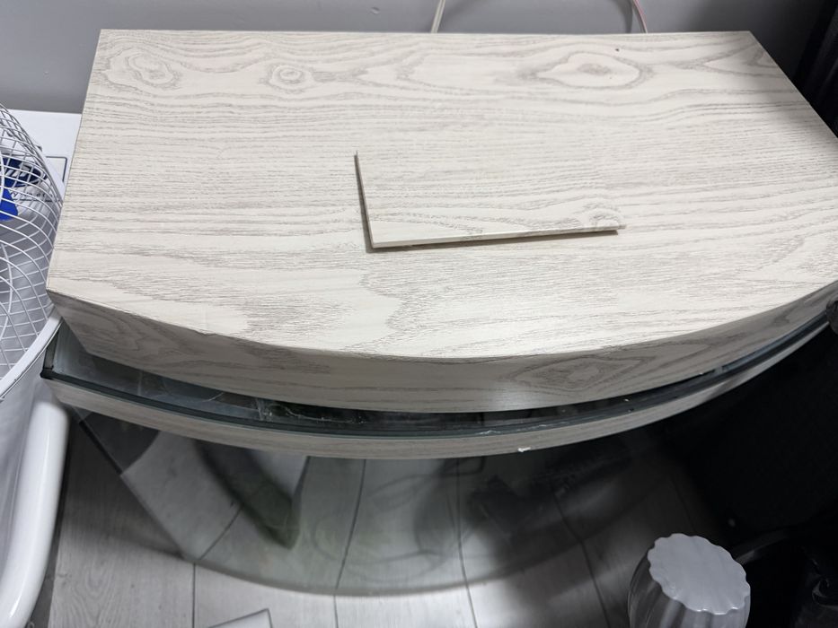 Продам Аквариум 100-120 литров