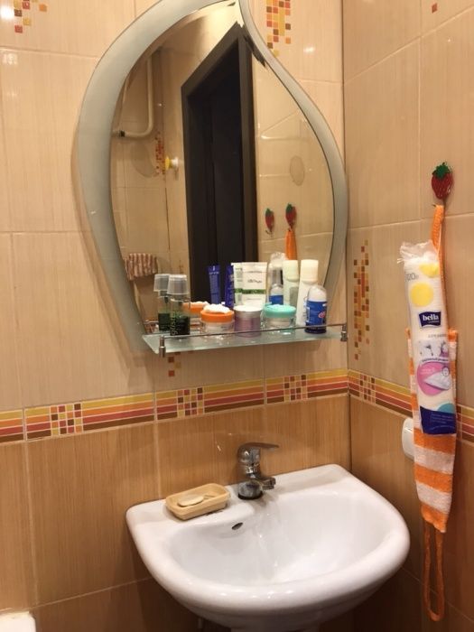 Продаю квартиру двухкомн.