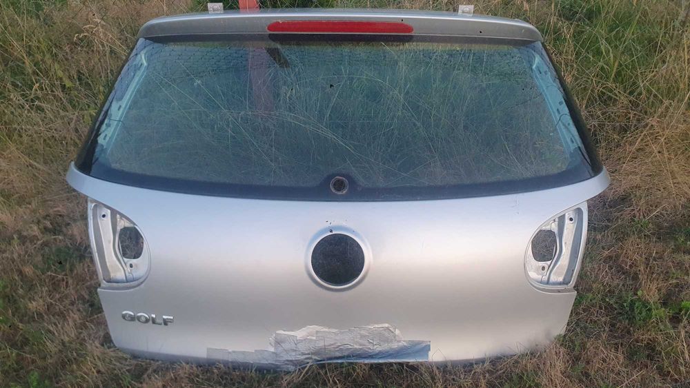 Luneta Golf 5 Hatchback