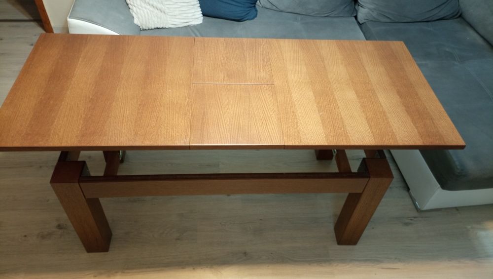 Трапезна  холна маса