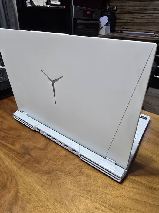 Лаптоп Lenovo legion 5 pro