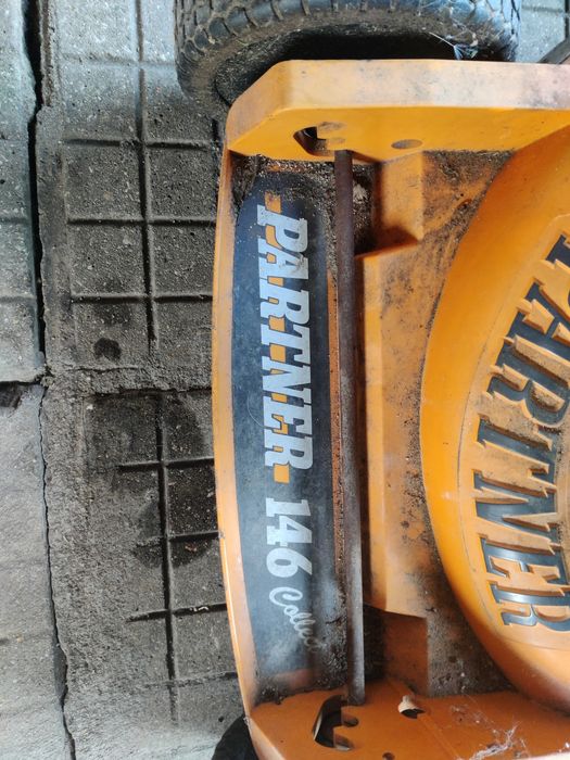 Продавам косачки  partner 146 и gude s450ev