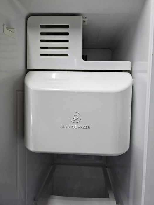 Хладилник LG GS3159PVBV компресор и платка работят