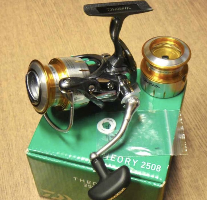 Катушка Daiwa Theory  4000