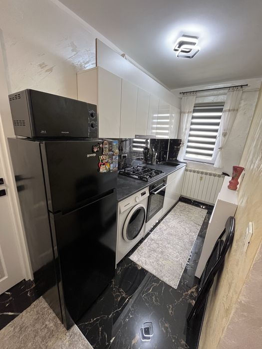 Apartament 2 camere renovat si mobilat complet decomandat