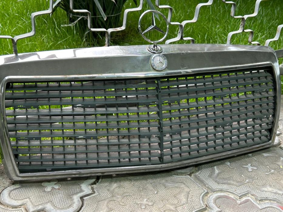 Решетка радиатора на мерседес W190