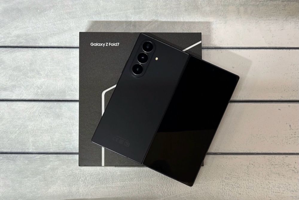Самсунг Samsung Z Fold 7 512gb в новом состоянии ,на гарантии