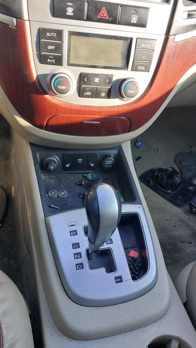 Dezmembrez hyundai santa fe 2008 2,2