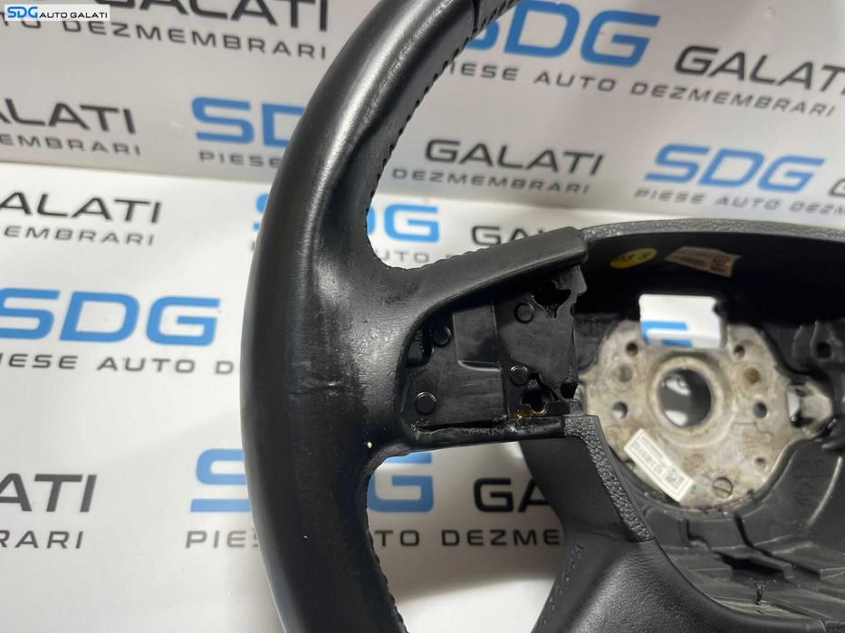 Volan Piele 4 Spite Skoda Octavia 2 2008 - 2013 Cod Cod 3T0419091D 3T0419091C SDG105