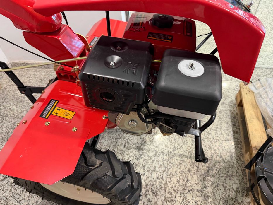 076905	Мотофреза бензинова 9.7kW (13.0hp) 1400mm 2+1 ск. к-т RD-T10