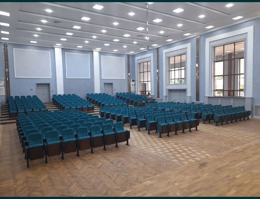 Кресло для конференция зала