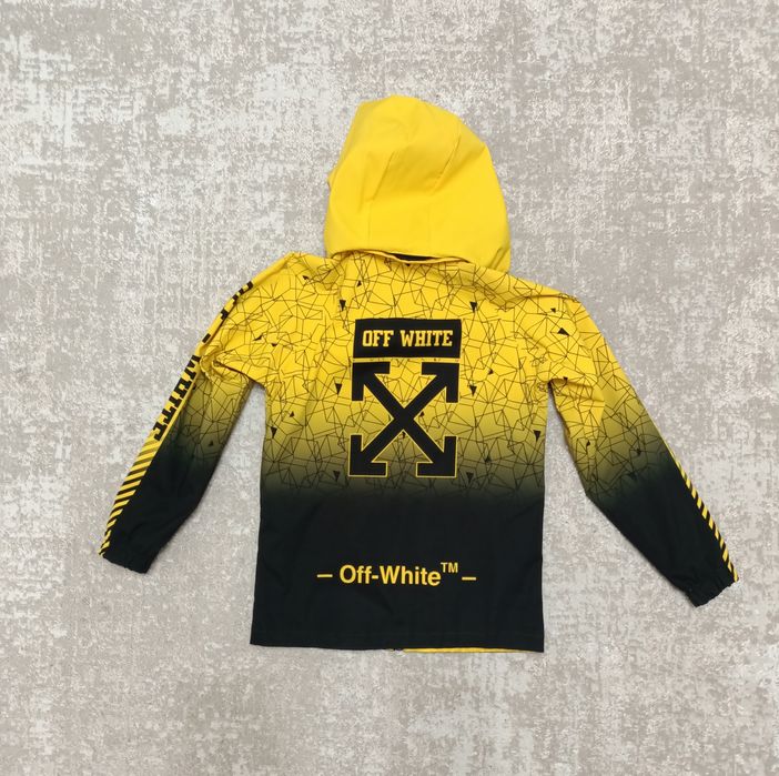 Продам куртку детскую на мальчика.