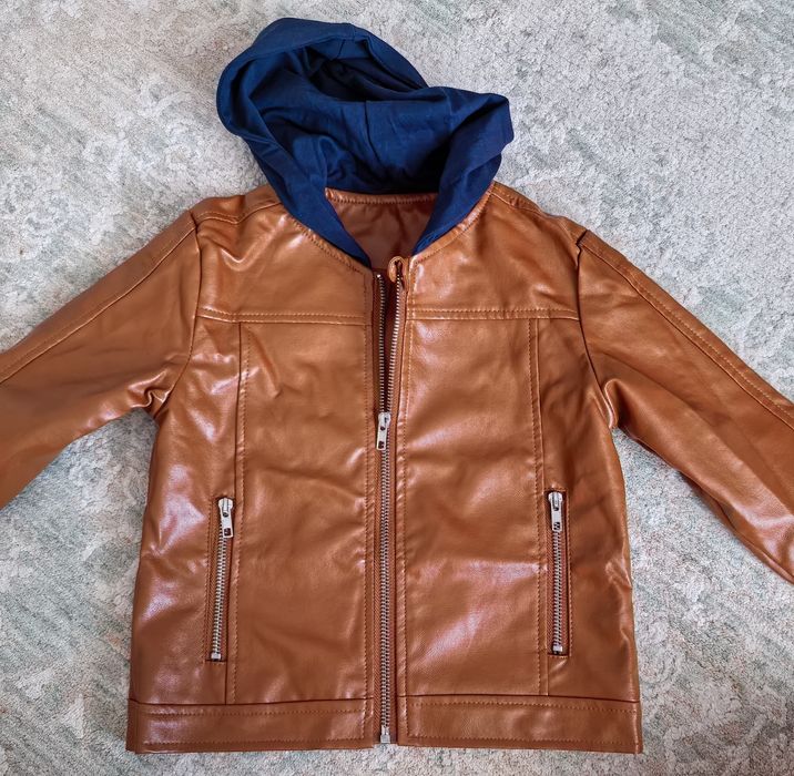 Кожанка для мальчика новый, ветровка для девочки