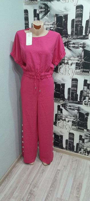 Брючные костюмы новые