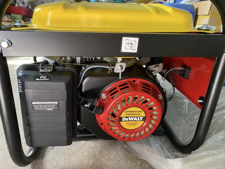 Бензиновый электрический генератор DeWALT