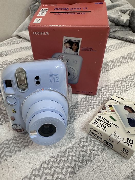 instax mini 12.