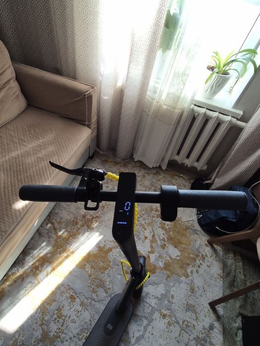 Продам 2 электросамоката xiaomi 3