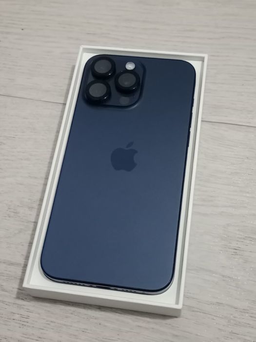 Iphone 15 pro max 256gb 89%akb