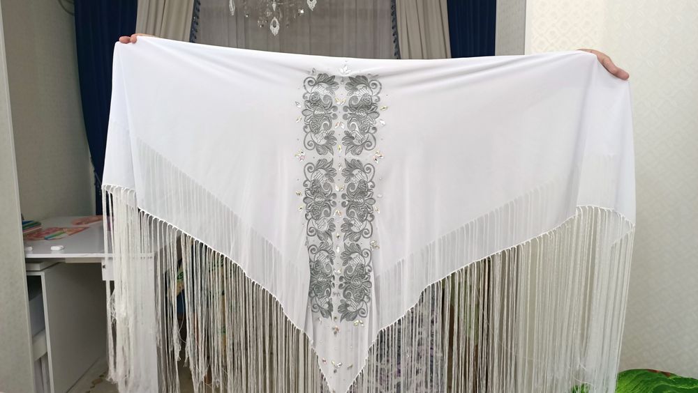 Продам платок для невесты