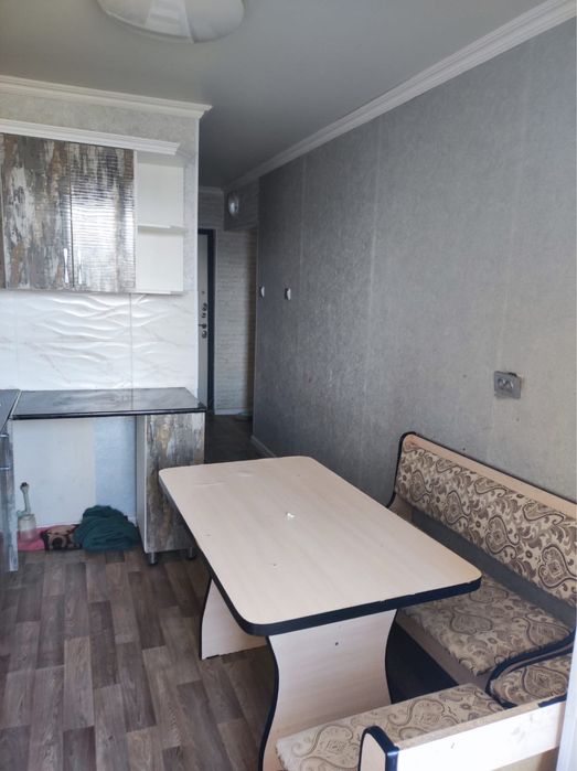 1 мкр 3 бөлмелі квартира сатылады