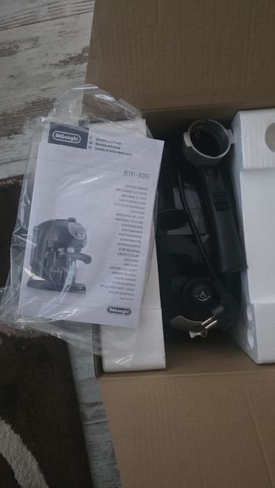 Кафемашина Delonghi EC201CD.B 15 BAR