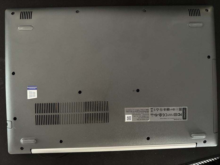 Laptop Lenovo ideapad 330-15IKB ,i5