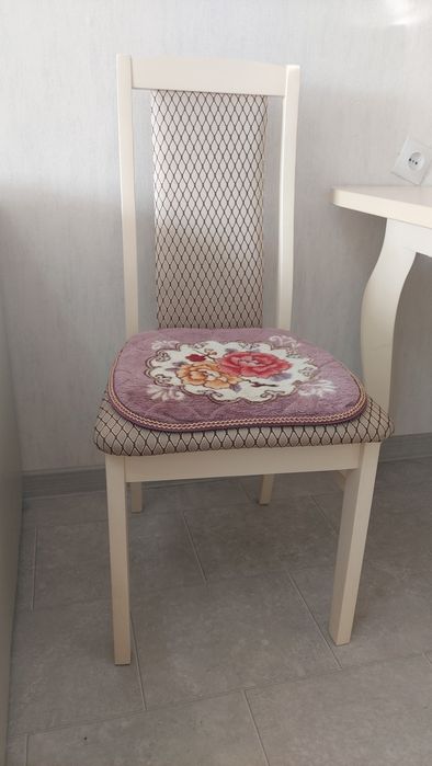 Продам Стол со стульями