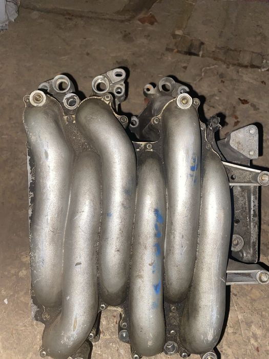 Впускной коллектор Ауди