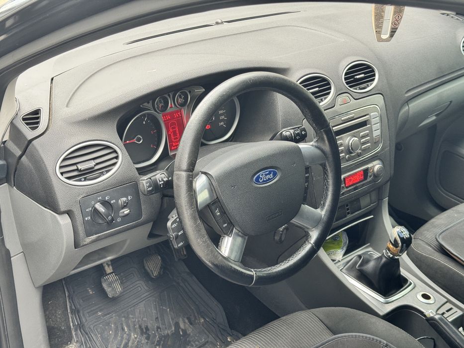 Ford Focus II Facelift Tournier model Ghia 2009