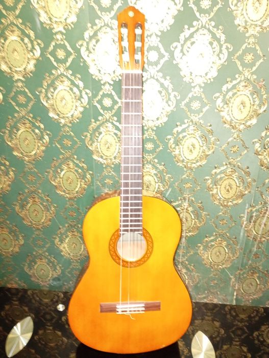 Продается гитара