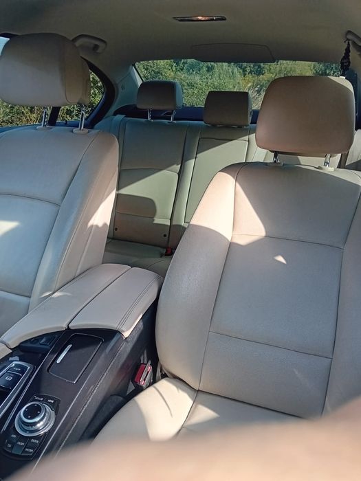 Dezmembrez BMW F10 seria 5 motor 2.0 cod Fw12