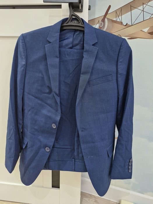 Продам мужской костюм