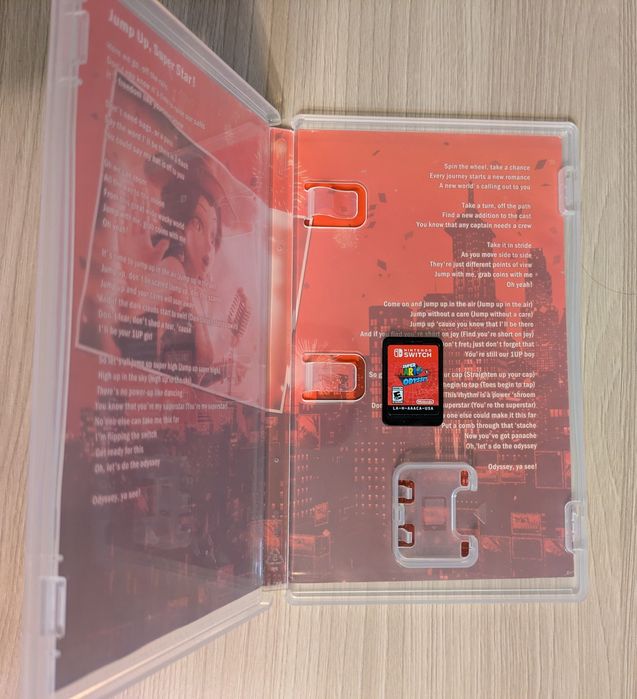Продам Super Mario Odyssey