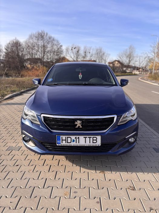 Peugeot 301 / 1.2 Puretech / 2018 / Euro 6 / Carte service