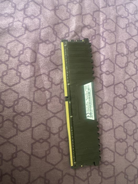 Corsair Vengeance ddr4 lpx negru 3000 mhz cl15