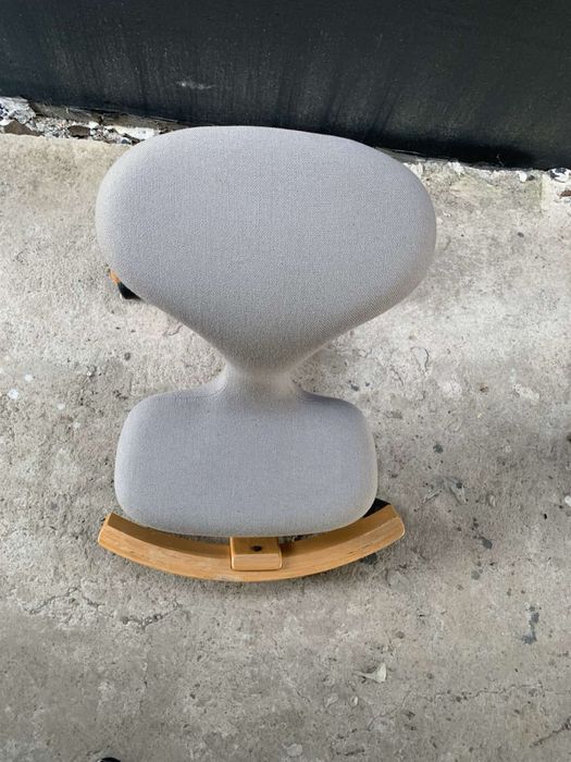 Ергономичен стол Stokke Rybo Balans за бюро