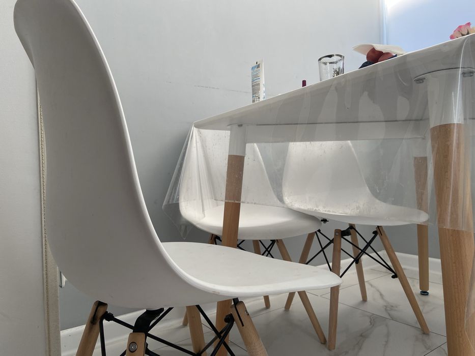 Обеденный стол и 6 стульев в скандинавском стиле (Eames)