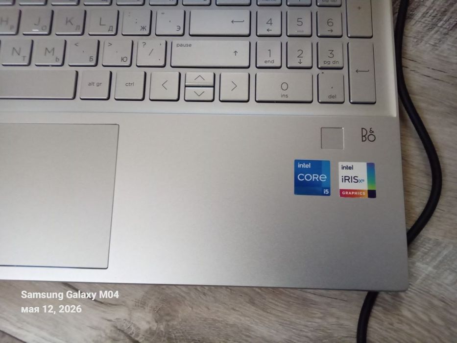 HP Pavilion 15 (13-avlod Core i5) — Ideal holatda!