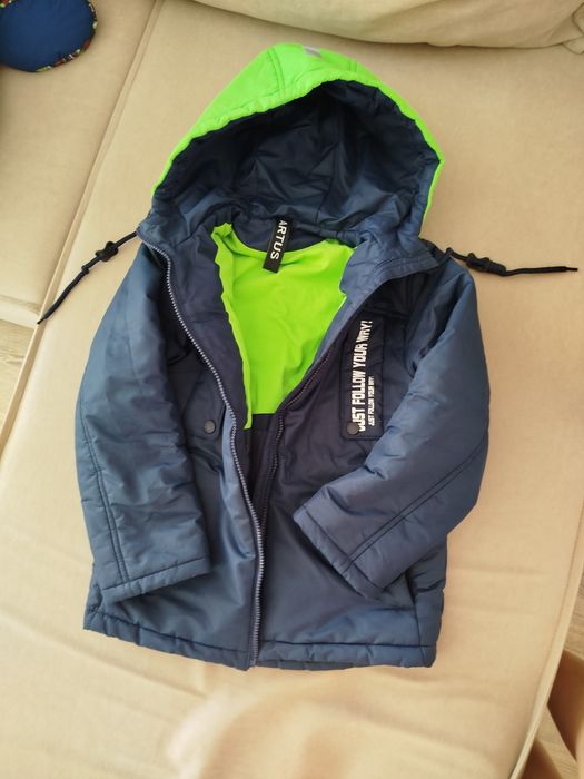 Демисезонная куртка