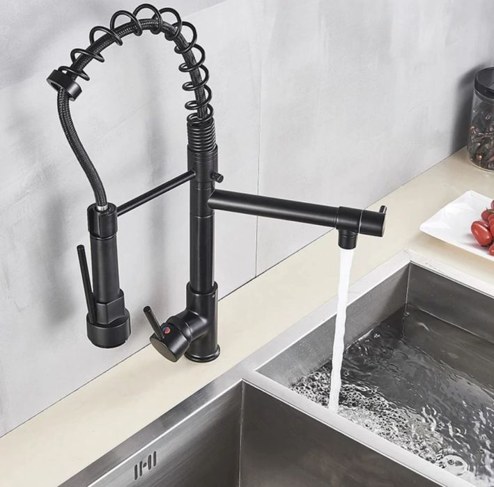 Кухненски смесител / черен мат /