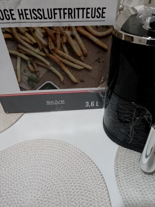 Еър  фрайър Air fryer фритюрник с горещ въздух  3,6 литра 1200 W