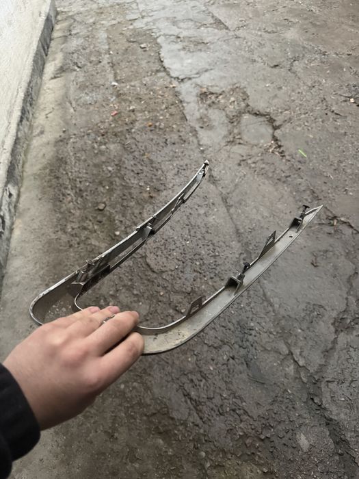 Молдинг на гранту Fl