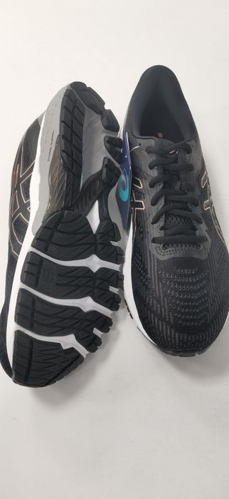 Asics GT-2000 8 .