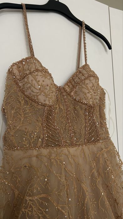 Бални рокли. Размери 40/42