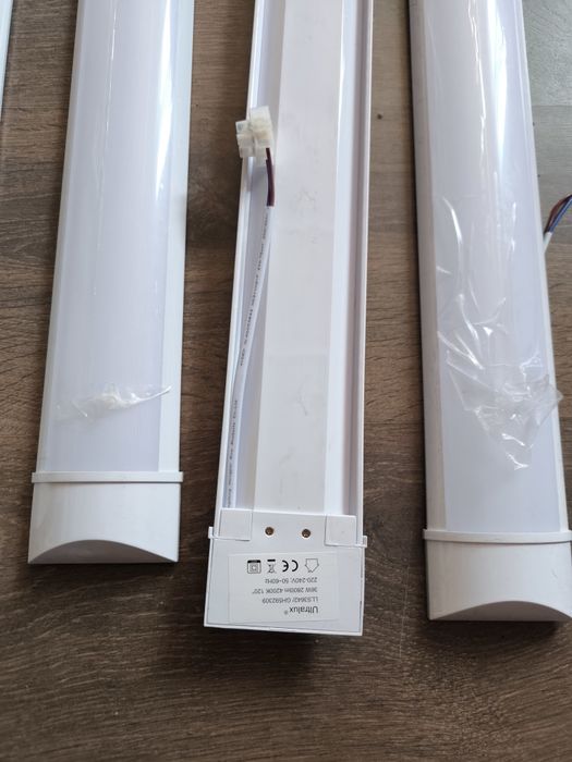 ULTRALUX  ЛЕД Панел- LLS3642 LED Слим Линейно Осветително Тяло Неутрална Светлина 220V 36W IP20