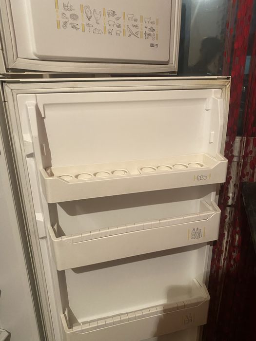 Продам холодильник