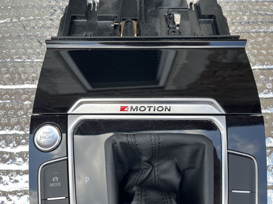 Consola centrala / Butoane / Nuca schimbator VW Passat B8 / Arteon