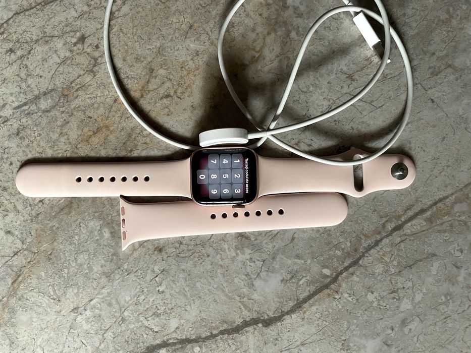 Apple Watch SE 1st Gen, 40 mm, GPS – Gold Aluminium 2020, GPS, 40 mm