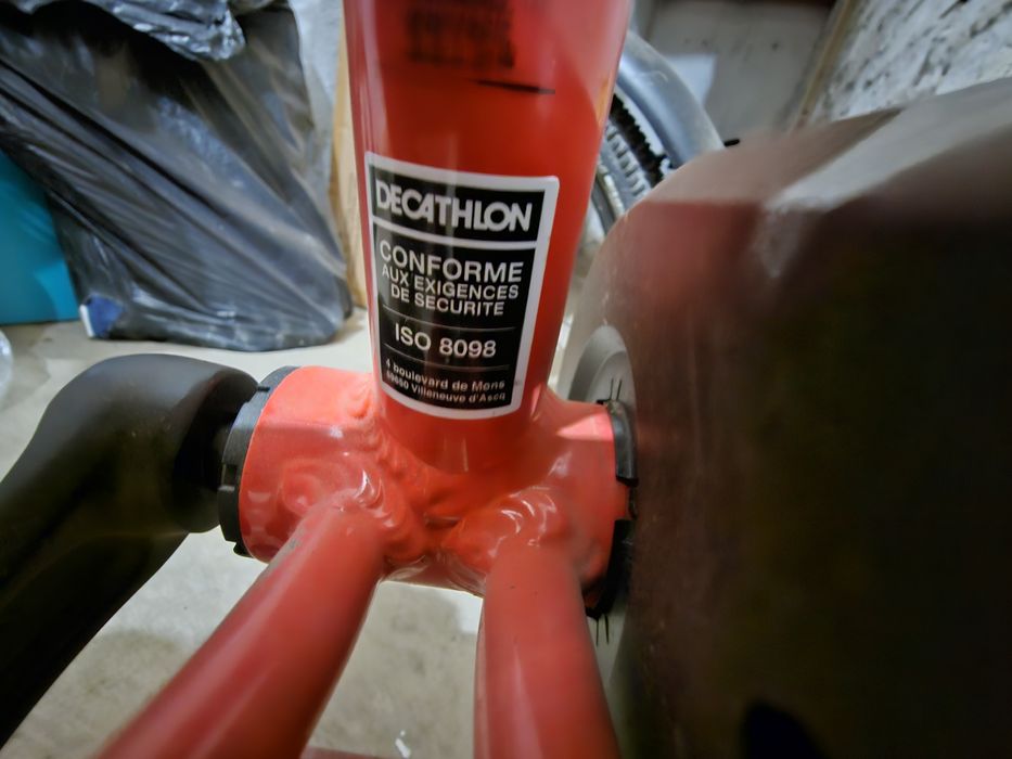 Vand bicicleta pentru copii Btwin Racing 900 + cadou